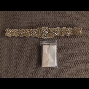 Accessories for wedding dress